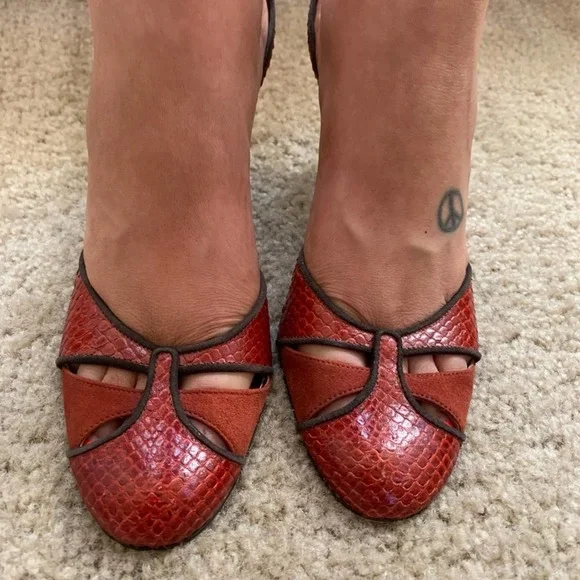 Saks Fifth Avenue Snakeskin Suede Open Sides Heels - Picture 12 of 12